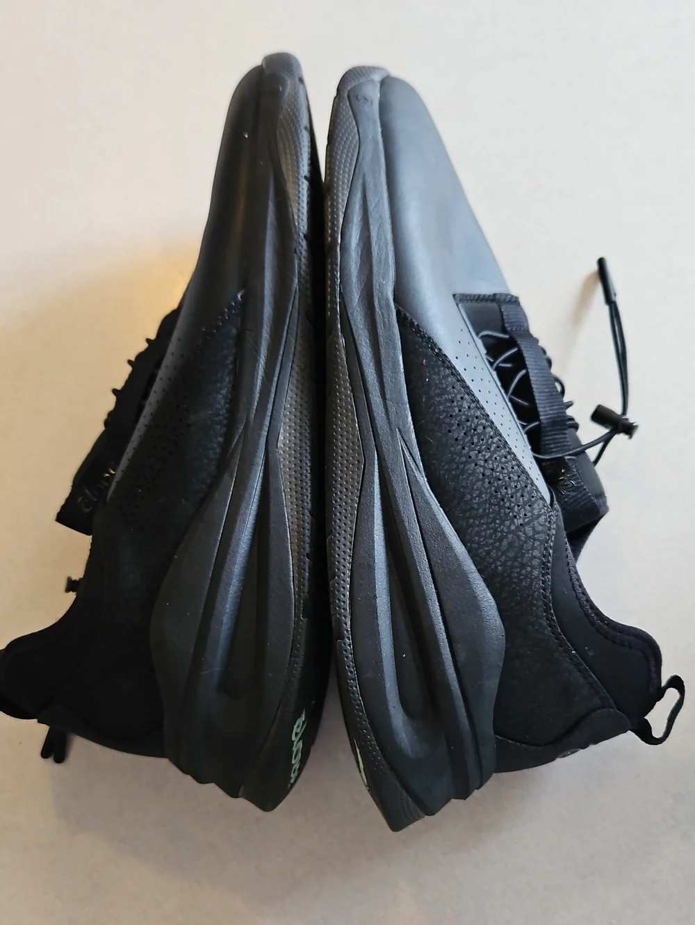 Clove  Black Men's Nursing Shoes